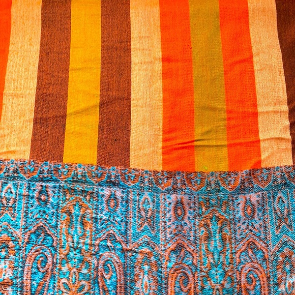 Pashmina Reversible Vintage Throw - Picture 6 of 10